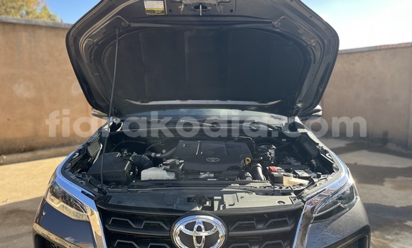Acheter Occasion Voiture Toyota Fortuner Gris à Antananarivo, Analamanga