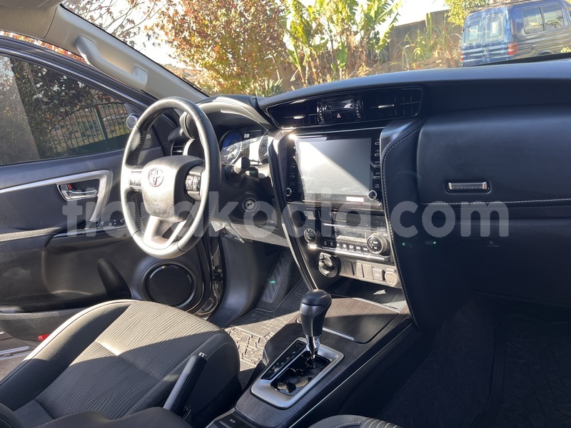 Big with watermark toyota fortuner analamanga antananarivo 9329