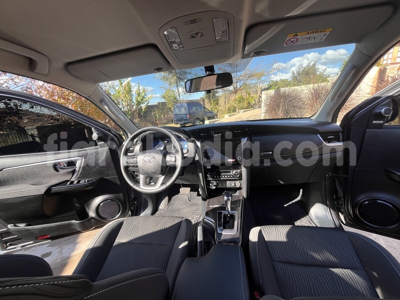Big with watermark toyota fortuner analamanga antananarivo 9329