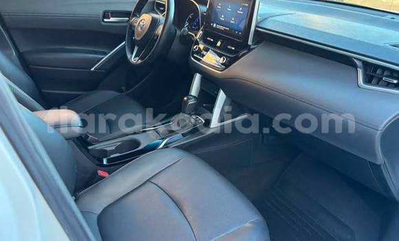 Buy Used Toyota Corolla Cross White Car in Antananarivo in Analamanga Buy Used Toyota Corolla Cross White Car in Antananarivo in Analamanga