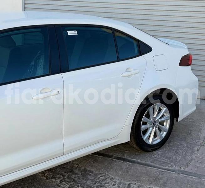 Big with watermark toyota corolla analamanga antananarivo 9339