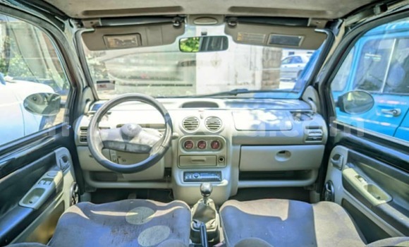 Buy Used Renault Twingo Black Car in Antananarivo in Analamanga Buy Used Renault Twingo Black Car in Antananarivo in Analamanga