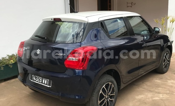 Acheter Occasion Voiture Suzuki Swift Bleu à Antananarivo, Analamanga