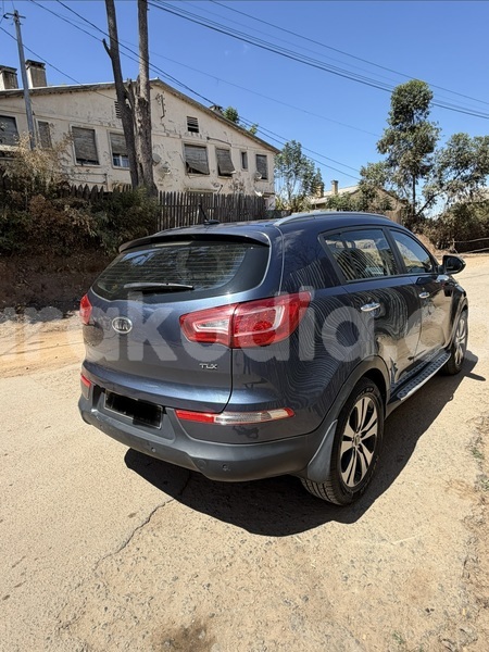 Big with watermark kia sportage analamanga antananarivo 9342