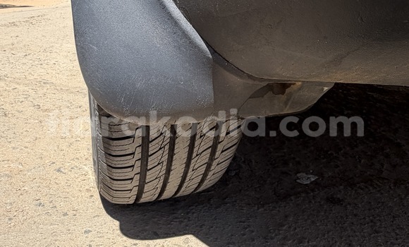 Buy Used Kia Sportage Blue Car in Antananarivo in Analamanga Buy Used Kia Sportage Blue Car in Antananarivo in Analamanga