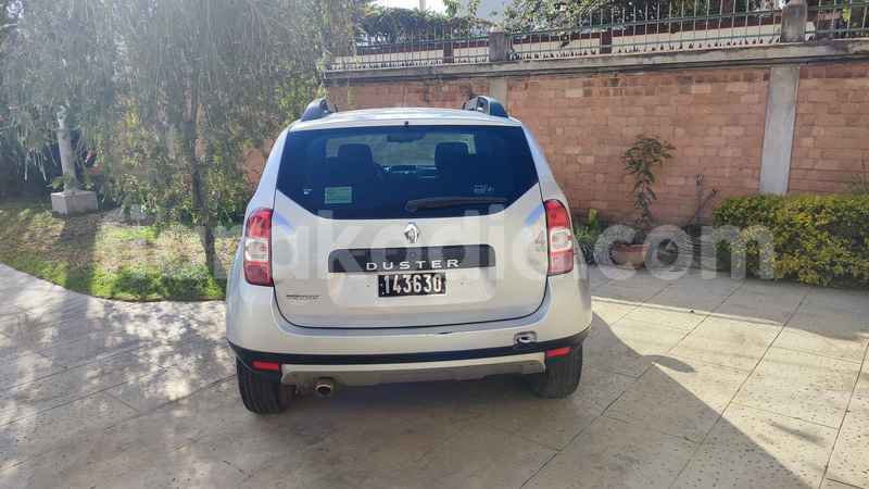 Big with watermark renault duster analamanga antananarivo 9346
