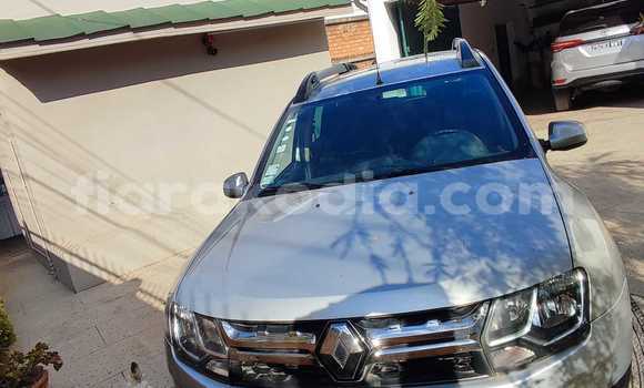 Acheter Occasion Voiture Renault Duster Gris à Antananarivo, Analamanga Acheter Occasion Voiture Renault Duster Gris à Antananarivo, Analamanga