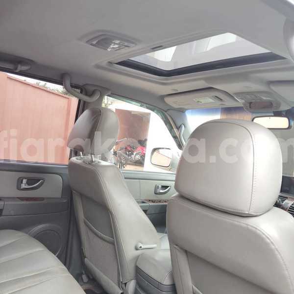 Big with watermark hyundai terracan analamanga antananarivo 9347