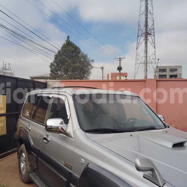 Big with watermark hyundai terracan analamanga antananarivo 9347