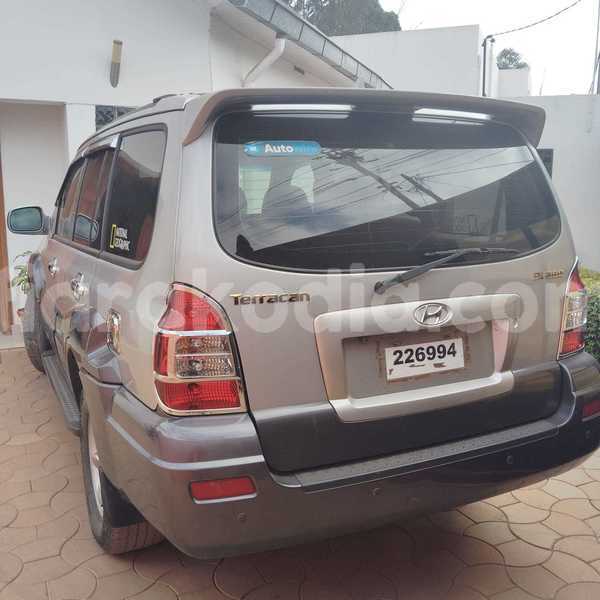 Big with watermark hyundai terracan analamanga antananarivo 9347