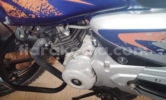 Acheter Occasion Moto Bajaj CT Bleu à Antananarivo, Analamanga Acheter Occasion Moto Bajaj CT Bleu à Antananarivo, Analamanga