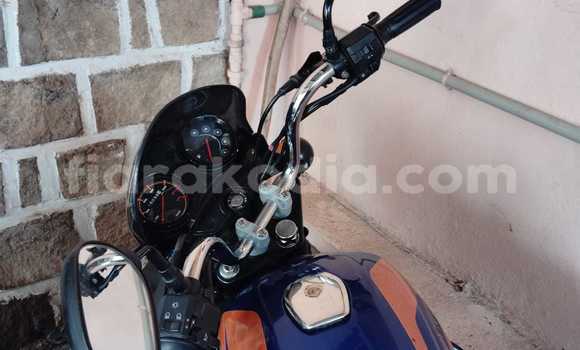 Acheter Occasion Moto Bajaj CT Bleu à Antananarivo, Analamanga Acheter Occasion Moto Bajaj CT Bleu à Antananarivo, Analamanga