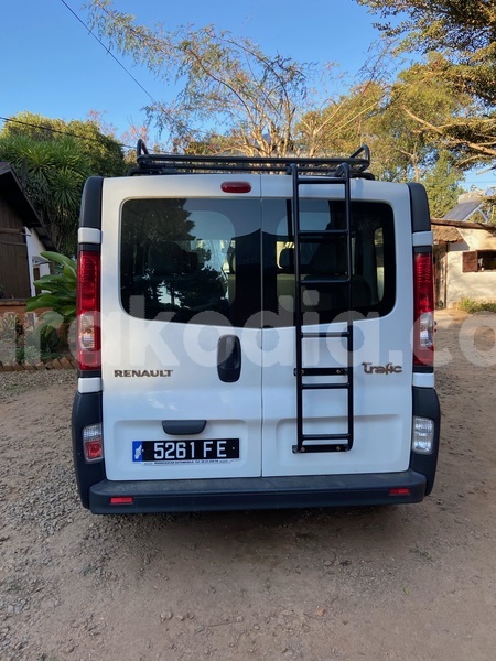 Big with watermark renault 10 haute matsiatra fianarantsoa 9351