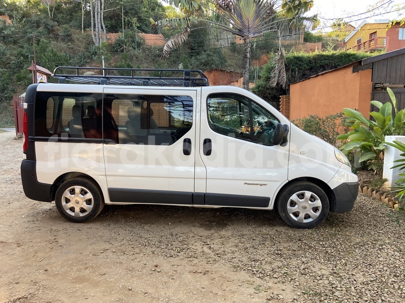 Big with watermark renault 10 haute matsiatra fianarantsoa 9351