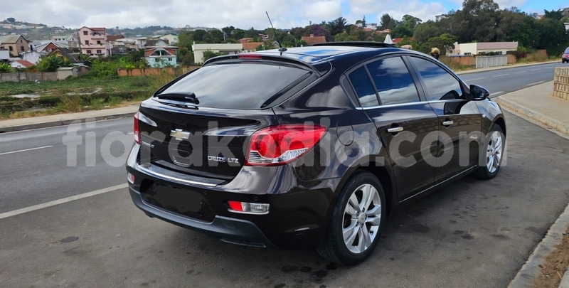 Big with watermark chevrolet cruze analamanga antananarivo 9354