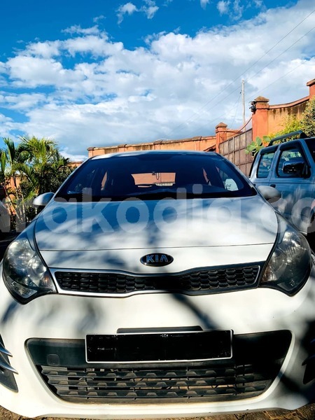 Big with watermark kia rio analamanga antananarivo 9357