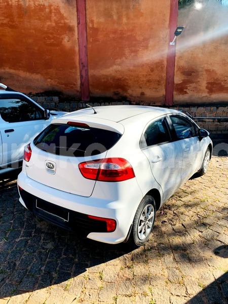 Big with watermark kia rio analamanga antananarivo 9357