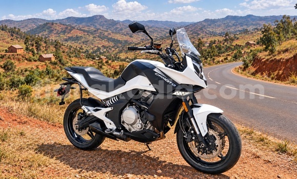 Acheter Occasion Moto Cfmoto CFORCE Blanc à Antananarivo, Analamanga