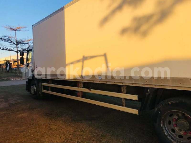 Big with watermark renault 370 dci analamanga antananarivo 9363