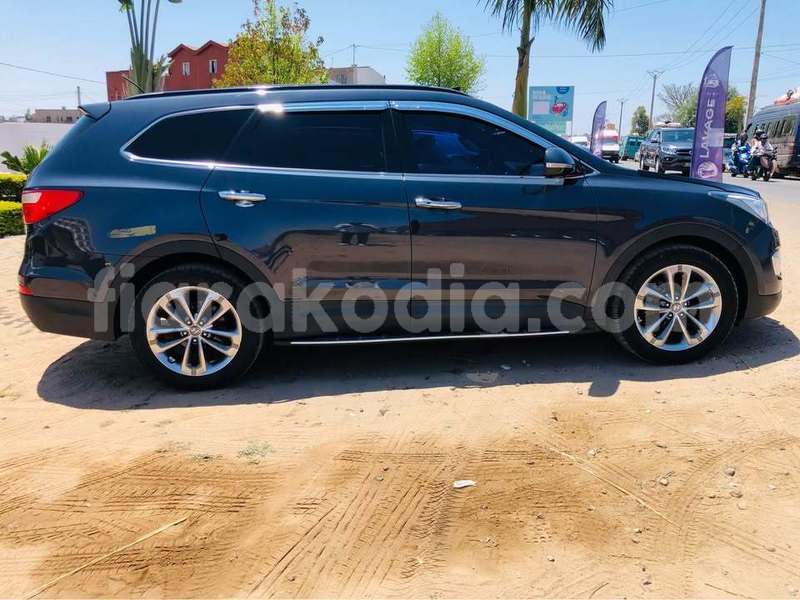 Big with watermark hyundai santa fe analamanga antananarivo 9365