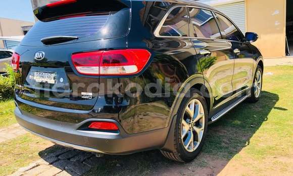 Acheter Occasion Voiture Kia Sorento Noir à Antananarivo, Analamanga Acheter Occasion Voiture Kia Sorento Noir à Antananarivo, Analamanga