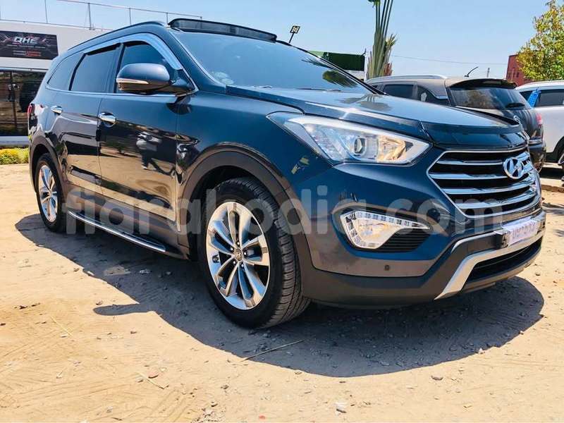 Big with watermark hyundai maxcruz analamanga antananarivo 9368