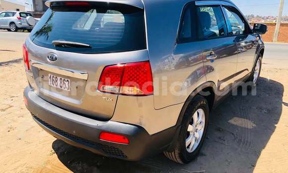 Acheter Occasion Voiture Kia Sorento Gris à Arivonimamo, Itasy Acheter Occasion Voiture Kia Sorento Gris à Arivonimamo, Itasy
