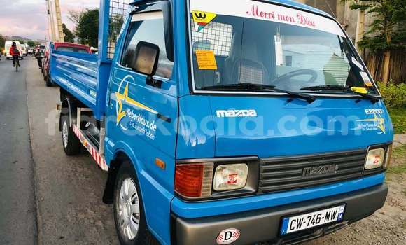 Acheter Occasion Voiture Mazda Bongo Bleu à Antananarivo, Analamanga