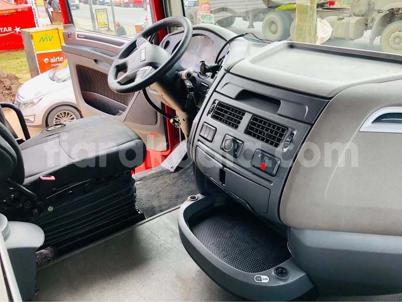 Big with watermark daf cf amoron i mania ambositra 9375