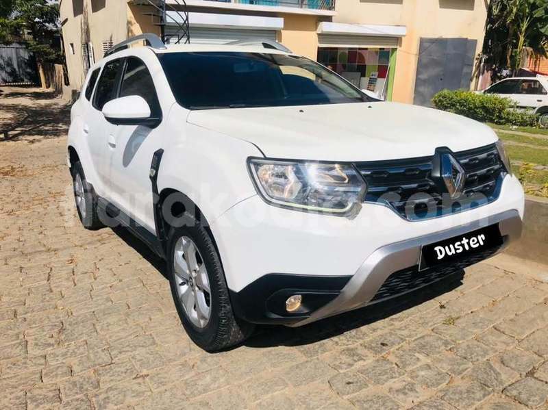 Big with watermark renault duster analamanga antananarivo 9377
