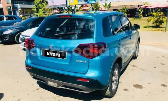 Acheter Occasion Voiture Suzuki Vitara Bleu à Antananarivo, Analamanga Acheter Occasion Voiture Suzuki Vitara Bleu à Antananarivo, Analamanga