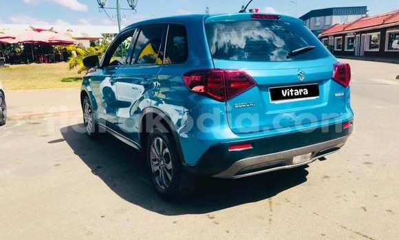 Acheter Occasion Voiture Suzuki Vitara Bleu à Antananarivo, Analamanga Acheter Occasion Voiture Suzuki Vitara Bleu à Antananarivo, Analamanga