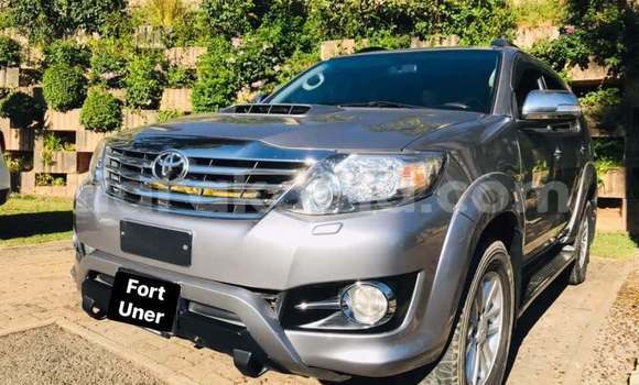 Acheter Occasion Voiture Toyota Fortuner Gris à Antananarivo, Analamanga