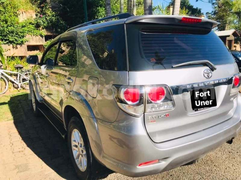 Big with watermark toyota fortuner analamanga antananarivo 9380