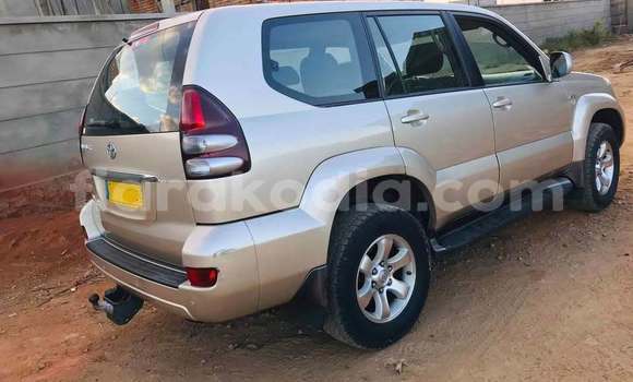 Acheter Occasion Voiture Toyota Prado Gris à Antananarivo, Analamanga Acheter Occasion Voiture Toyota Prado Gris à Antananarivo, Analamanga