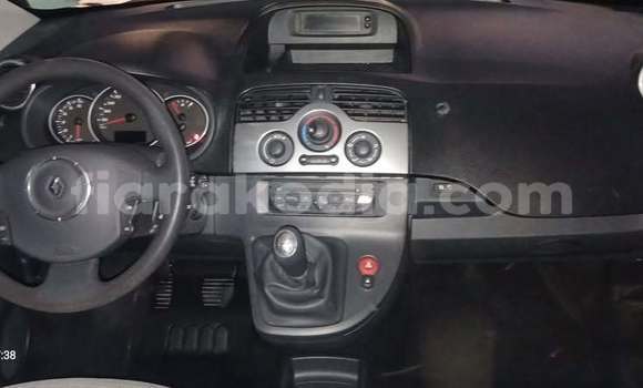 Buy Used Renault Kangoo Red Car in Antananarivo in Analamanga Buy Used Renault Kangoo Red Car in Antananarivo in Analamanga