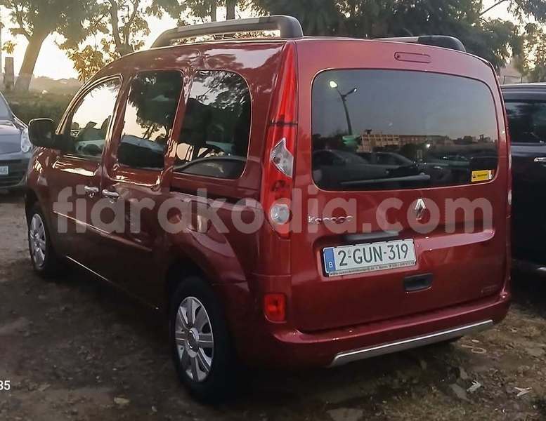 Big with watermark renault kangoo analamanga antananarivo 9388