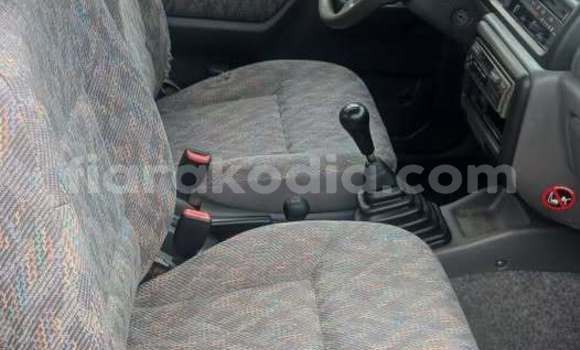 Buy Used Suzuki Jimny Silver Car in Antananarivo in Analamanga Buy Used Suzuki Jimny Silver Car in Antananarivo in Analamanga