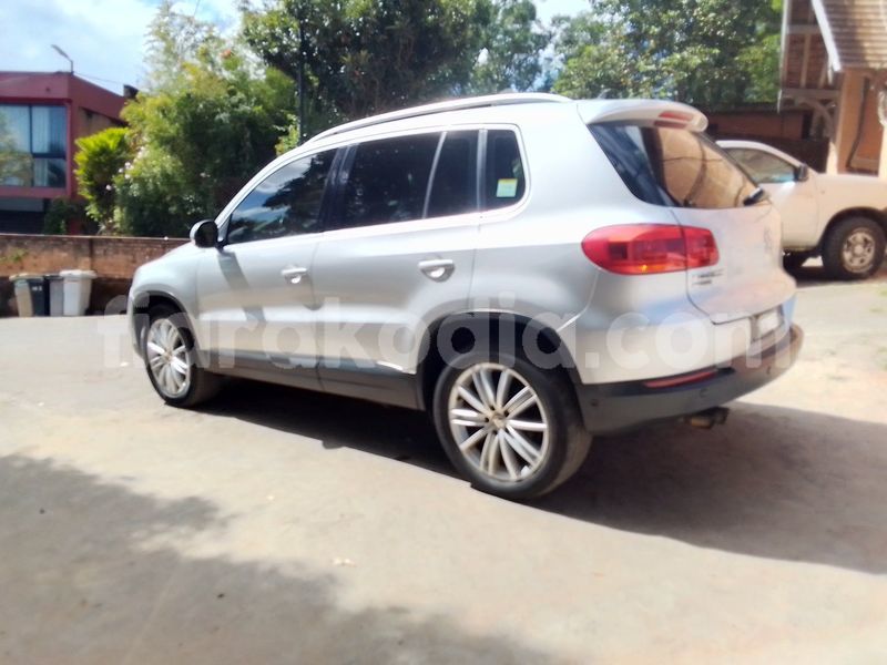 Big with watermark volkswagen tiguan analamanga antananarivo 9393