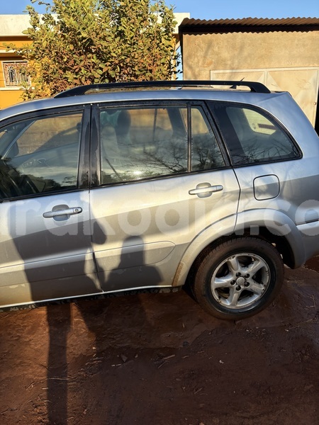 Big with watermark toyota rav4 diana antsiranana 9403