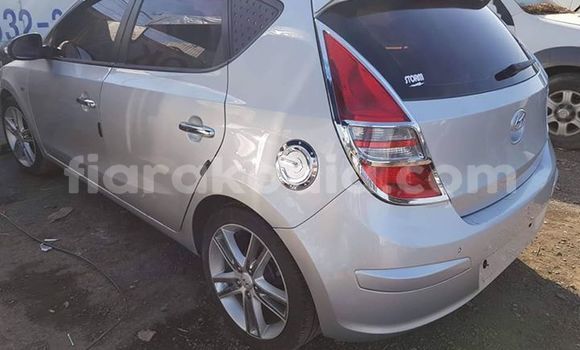 Buy Used Hyundai i30 Silver Car in Antananarivo in Analamanga Buy Used Hyundai i30 Silver Car in Antananarivo in Analamanga