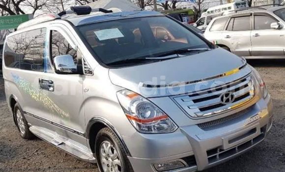 Buy Used Hyundai Grand Starex Silver Car in Andevoranto in Toamasina Buy Used Hyundai Grand Starex Silver Car in Andevoranto in Toamasina