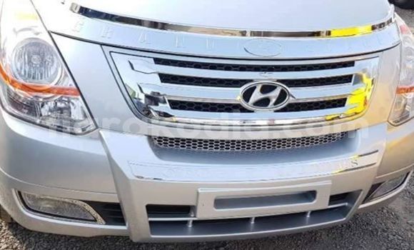 Buy Used Hyundai Grand Starex Silver Car in Andevoranto in Toamasina Buy Used Hyundai Grand Starex Silver Car in Andevoranto in Toamasina