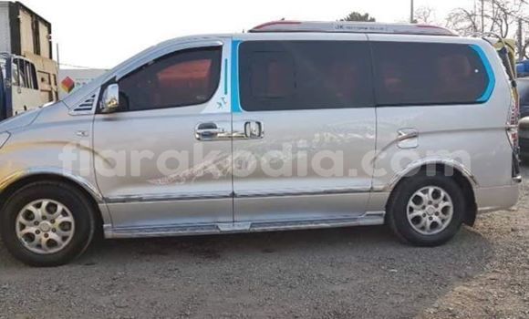 Buy Used Hyundai Grand Starex Silver Car in Andevoranto in Toamasina Buy Used Hyundai Grand Starex Silver Car in Andevoranto in Toamasina