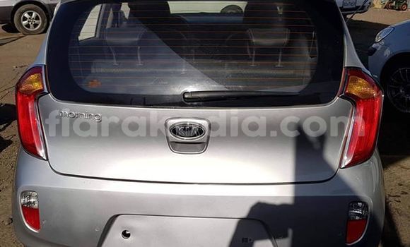 Buy Used Kia Morning Silver Car in Andevoranto in Toamasina Buy Used Kia Morning Silver Car in Andevoranto in Toamasina