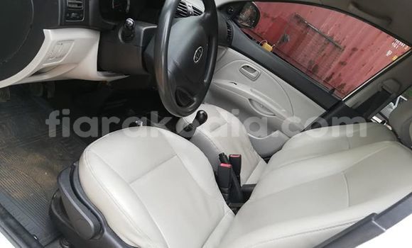 Buy Used Kia Morning White Car in Andevoranto in Toamasina Buy Used Kia Morning White Car in Andevoranto in Toamasina