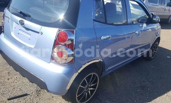 Buy Used Kia Morning Blue Car in Andevoranto in Toamasina Buy Used Kia Morning Blue Car in Andevoranto in Toamasina