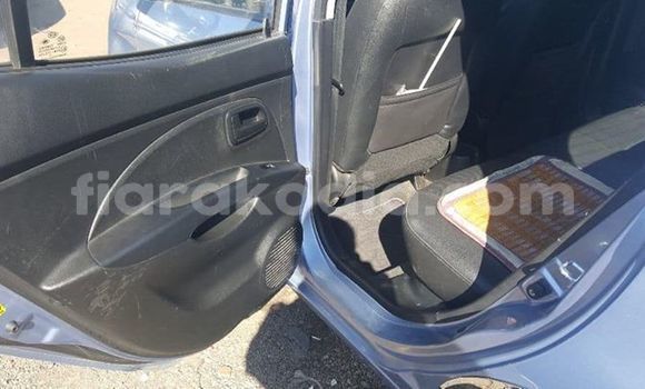 Buy Used Kia Morning Blue Car in Andevoranto in Toamasina Buy Used Kia Morning Blue Car in Andevoranto in Toamasina