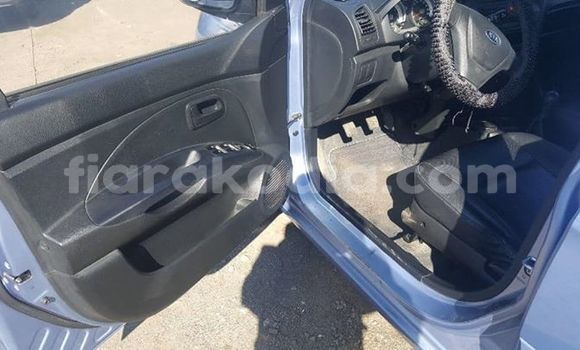 Buy Used Kia Morning Blue Car in Andevoranto in Toamasina Buy Used Kia Morning Blue Car in Andevoranto in Toamasina