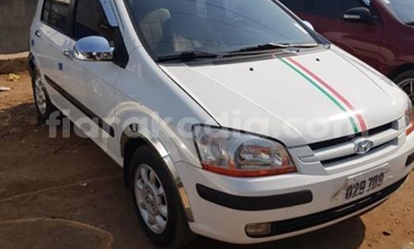 Buy Used Hyundai Click White Car in Antananarivo in Analamanga Buy Used Hyundai Click White Car in Antananarivo in Analamanga